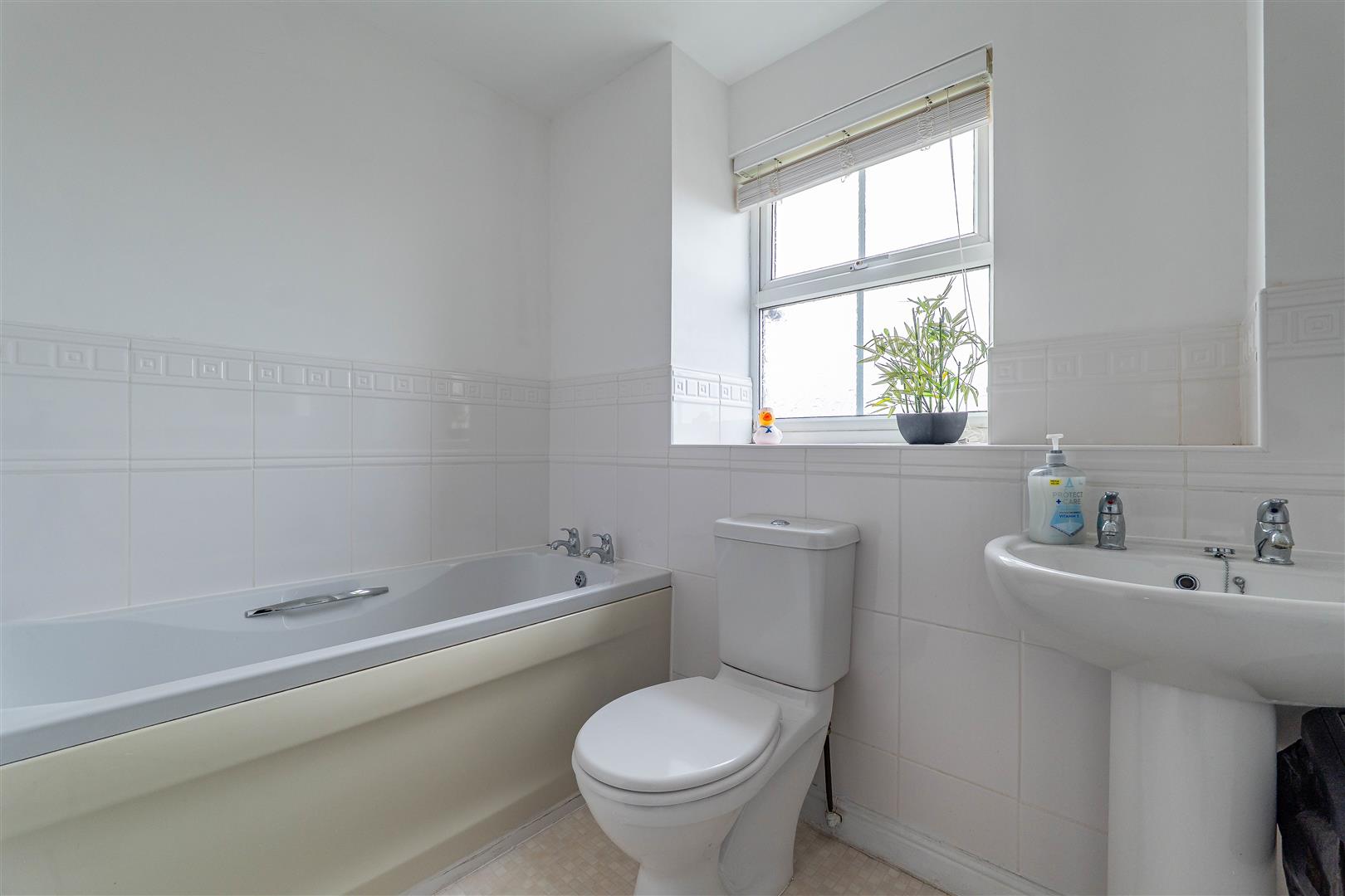 2 bed property in Heys Hunt Avenue, Leyland